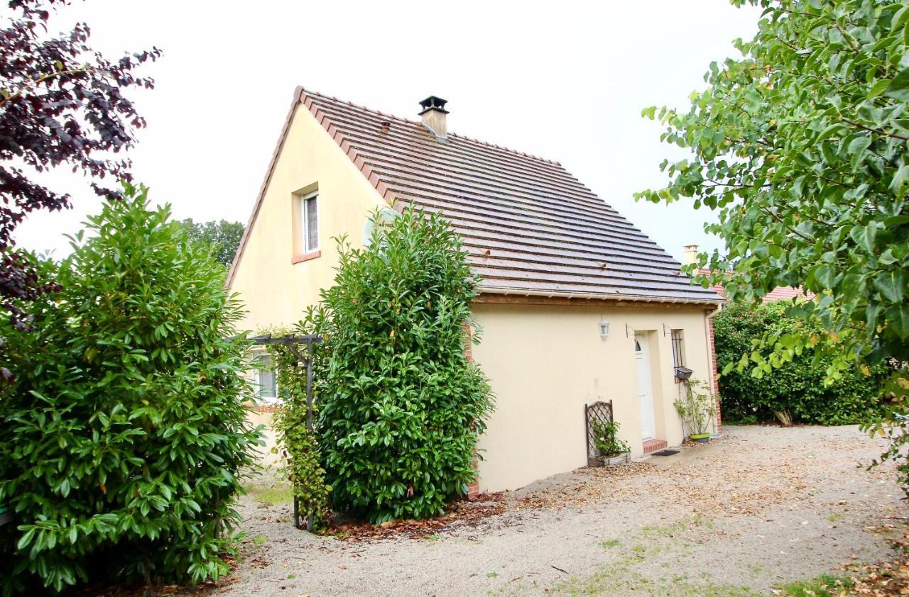 Maison indépendante, au calme, charme et confort Villa Berou-la-Mulotiere Exterior foto